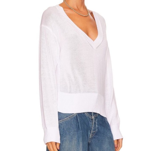 525 America V-Neck White Sweater - Picture 9 of 11